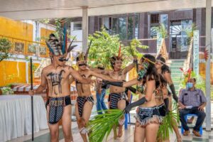 Do-in-Dari-feast-Fiesta-de-mi-tierra